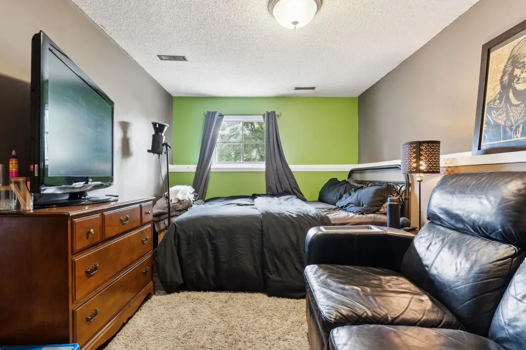 147 Falchurch Crescent NE Calgary AB T3J1J9