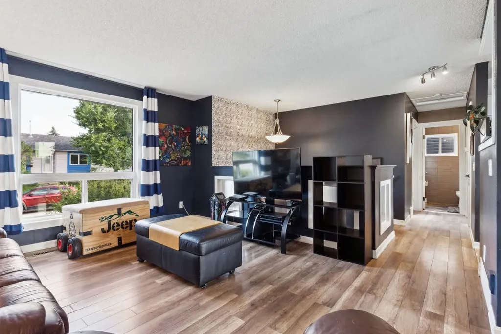 147 Falchurch Crescent NE Calgary AB T3J1J9