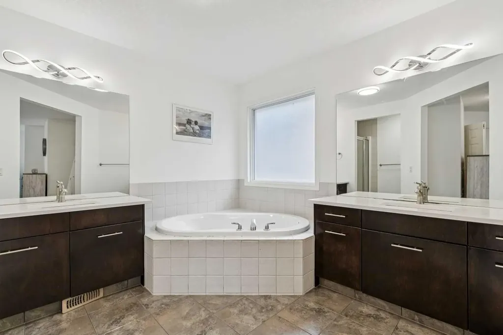 52 Tremblant Way SW Calgary AB T3H 0C4