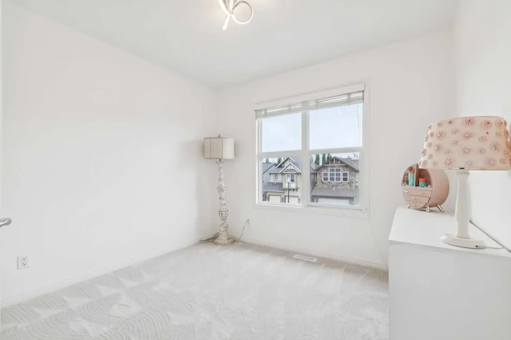 52 Tremblant Way SW Calgary AB T3H 0C4