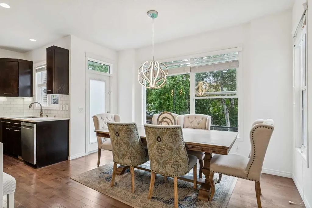 52 Tremblant Way SW Calgary AB T3H 0C4