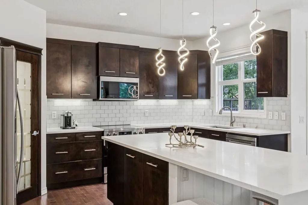 52 Tremblant Way SW Calgary AB T3H 0C4