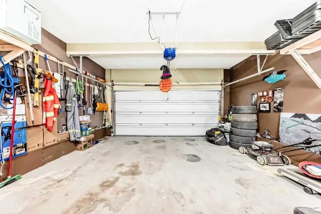 11 Taralake Way NE Calgary AB T3J 5L8