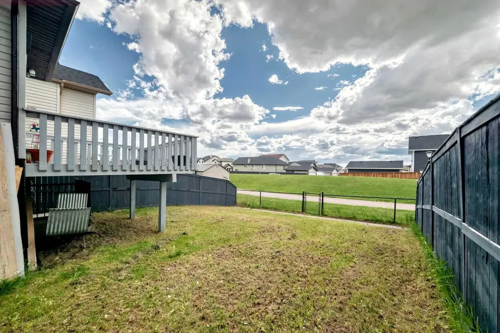 11 Taralake Way NE Calgary AB T3J 5L8