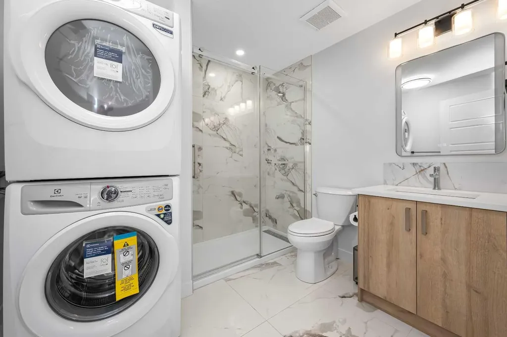 346 Edith Road NW Calgary AB T3R1Y9