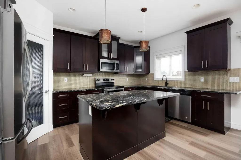 248 Hawthorn Way Fort Mcmurray AB T9K 0T2