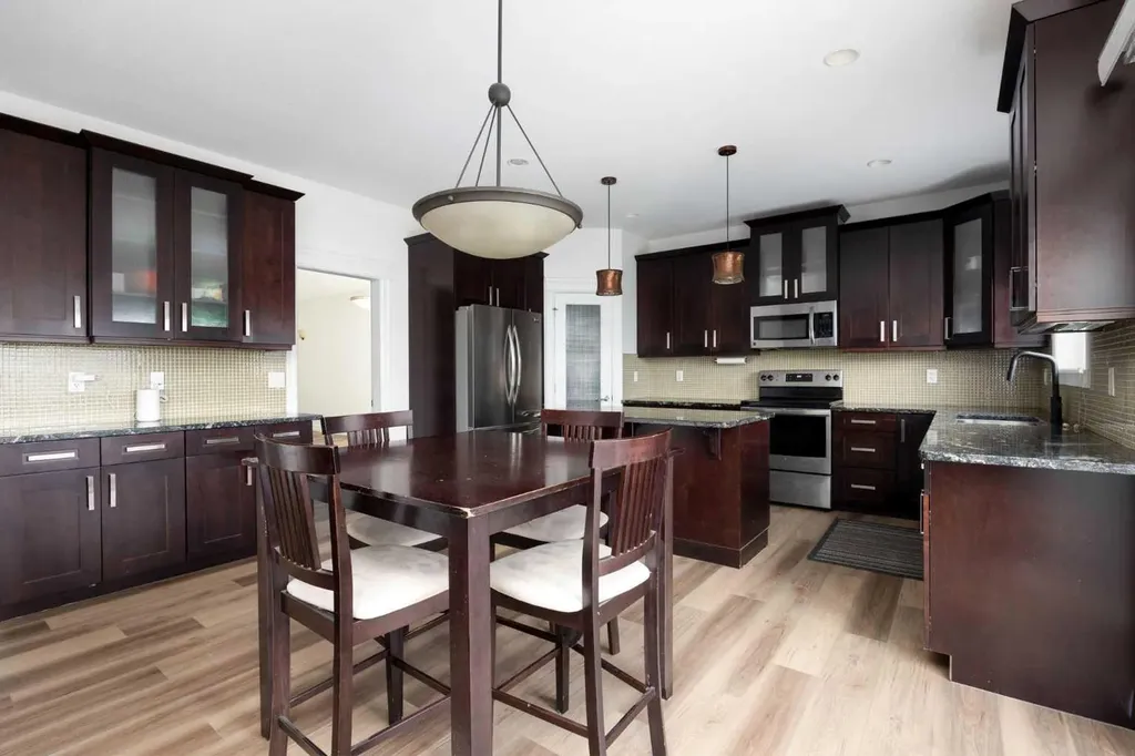 248 Hawthorn Way Fort Mcmurray AB T9K 0T2