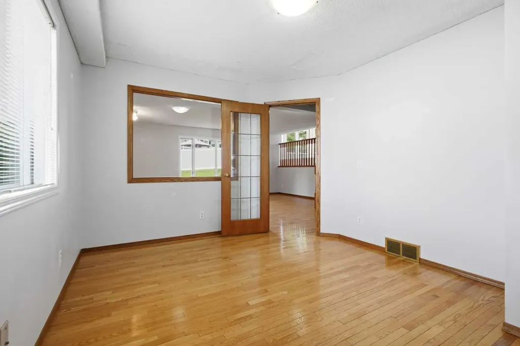 201 Sierra Morena Circle SW Calgary AB T3H 2W8