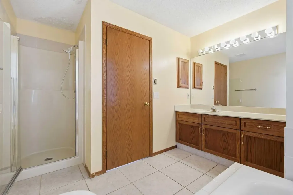 201 Sierra Morena Circle SW Calgary AB T3H 2W8