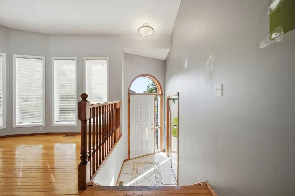201 Sierra Morena Circle SW Calgary AB T3H 2W8