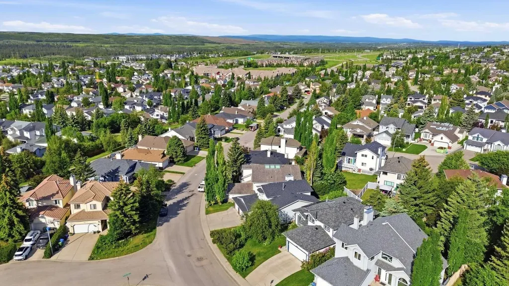 201 Sierra Morena Circle SW Calgary AB T3H 2W8