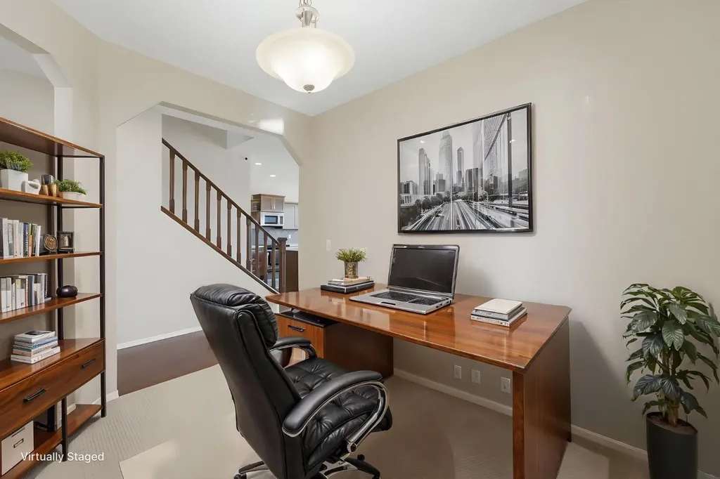 107 Everoak Green SW Calgary AB T2Y 0J6