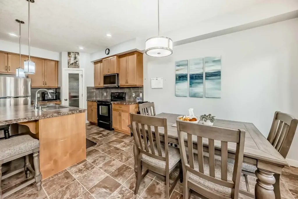 413 River Avenue Cochrane AB T4C 0N9