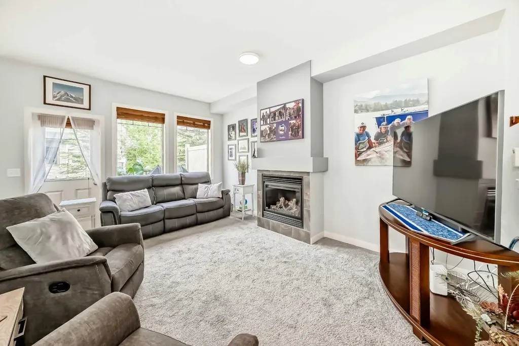 413 River Avenue Cochrane AB T4C 0N9