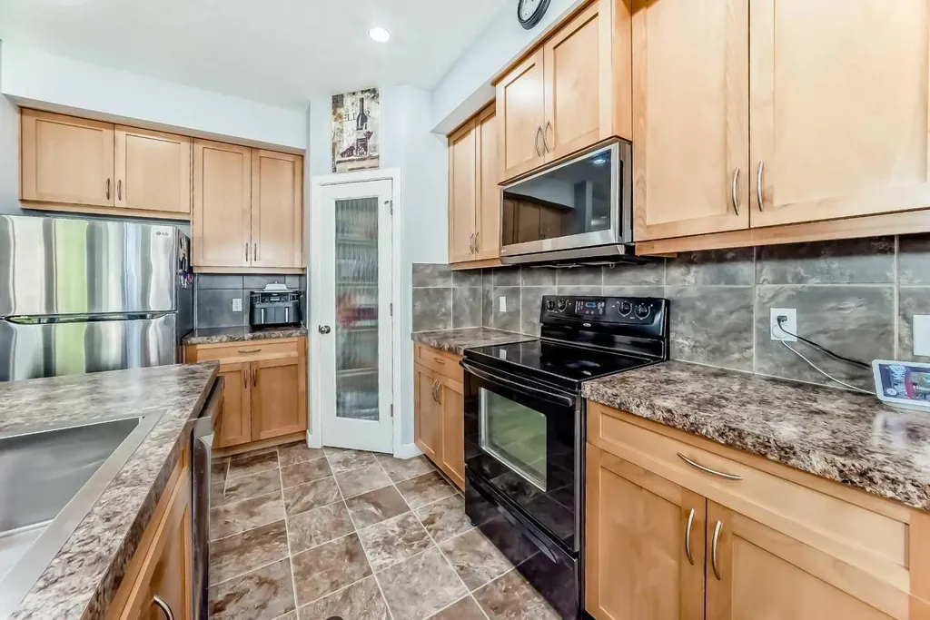 413 River Avenue Cochrane AB T4C 0N9