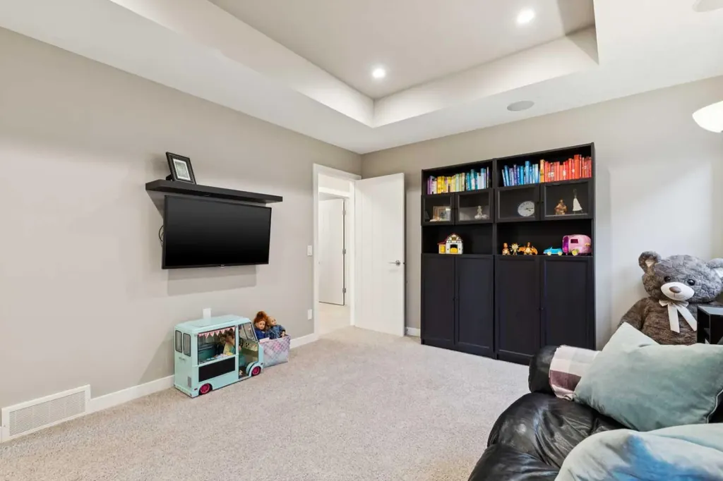 52 Marquis Crescent SE Calgary AB T3M 1X9