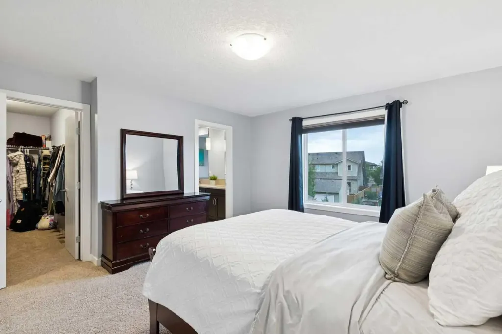 52 Marquis Crescent SE Calgary AB T3M 1X9