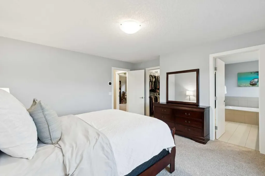 52 Marquis Crescent SE Calgary AB T3M 1X9