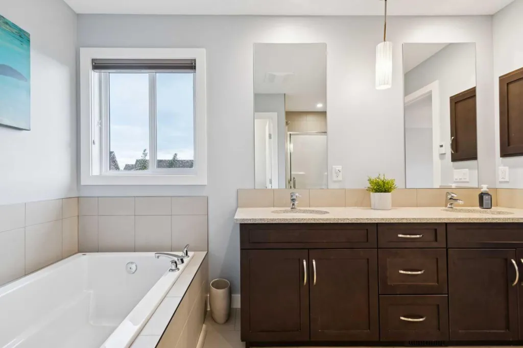 52 Marquis Crescent SE Calgary AB T3M 1X9