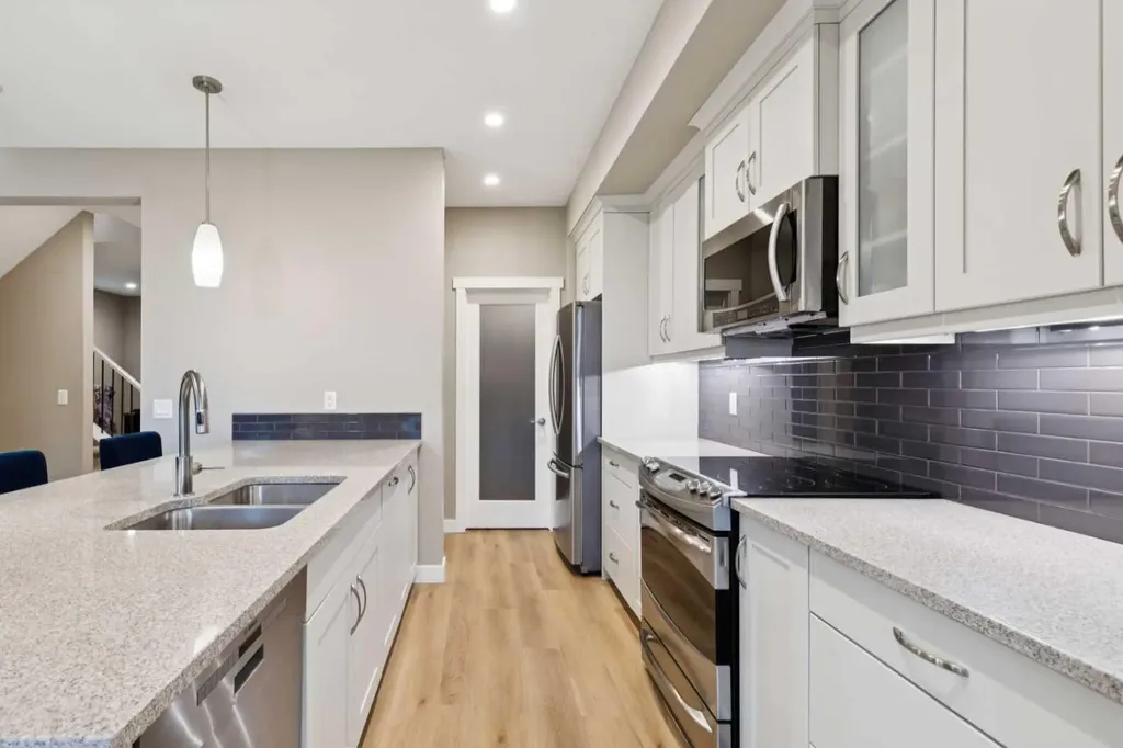 52 Marquis Crescent SE Calgary AB T3M 1X9