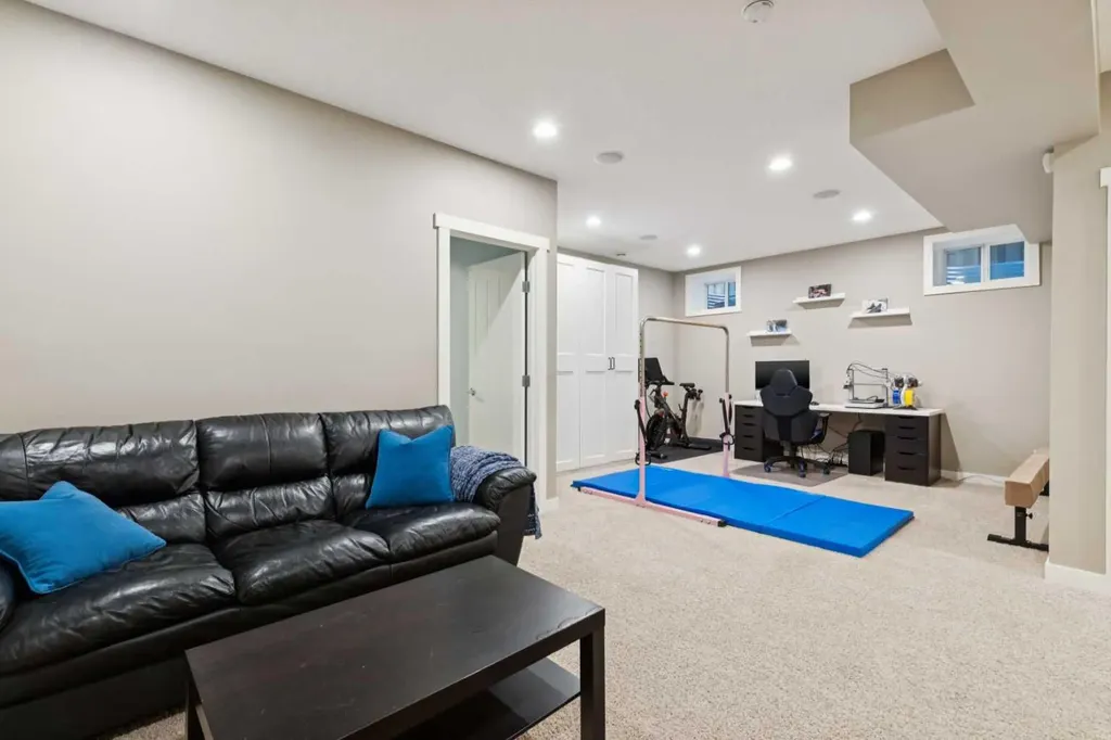 52 Marquis Crescent SE Calgary AB T3M 1X9