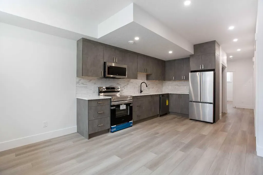 1108 6 Street NE Calgary AB T2E 3Y8
