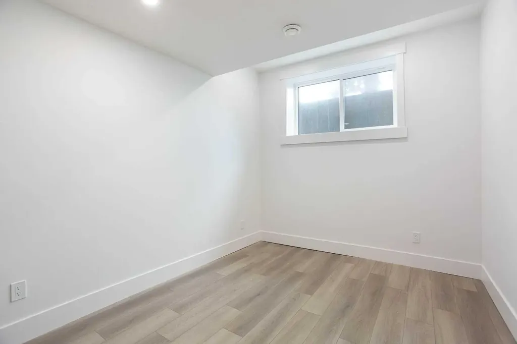 1108 6 Street NE Calgary AB T2E 3Y8