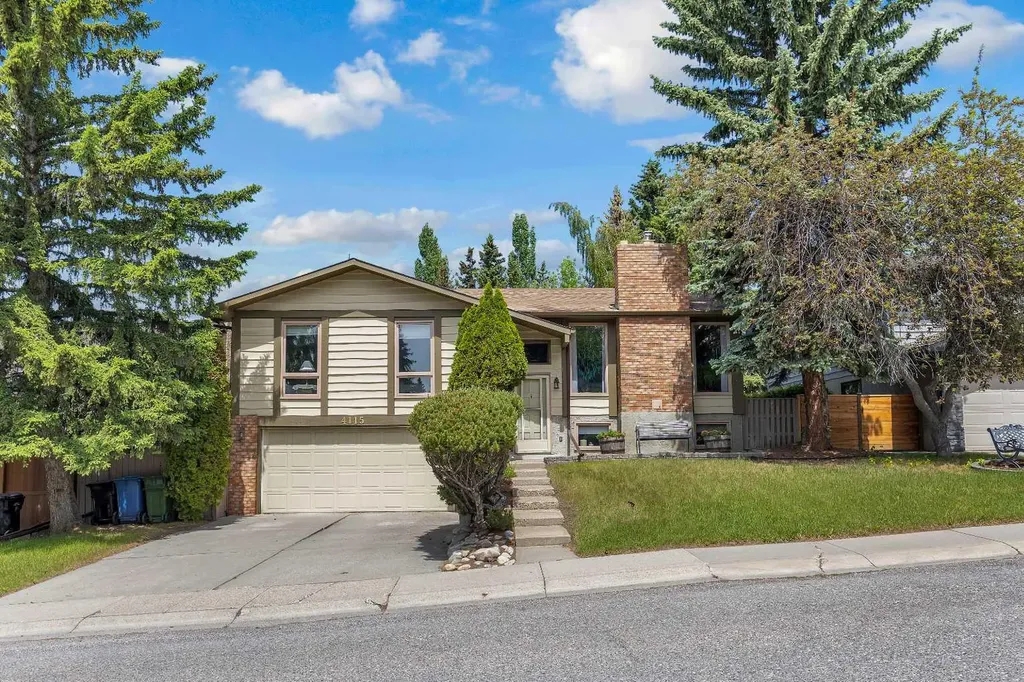 4115 Edgemont Hill NW Calgary AB T3A 2L3