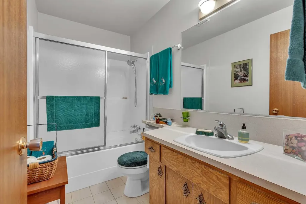 4115 Edgemont Hill NW Calgary AB T3A 2L3