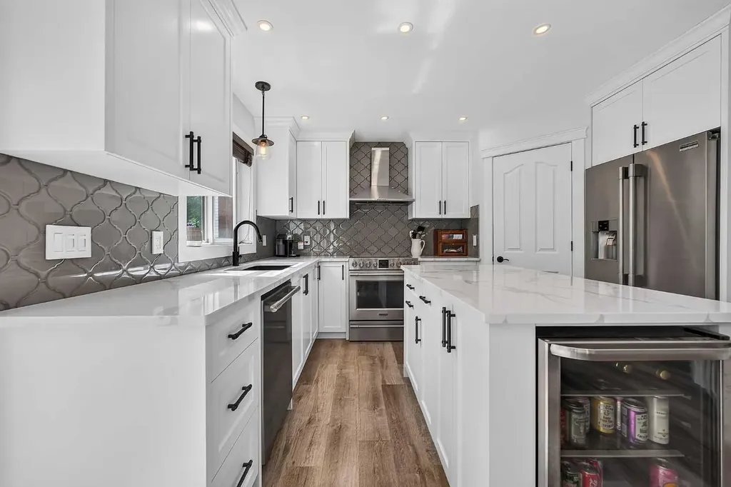 82 Douglasview Circle SE Calgary AB T2Z 2P5
