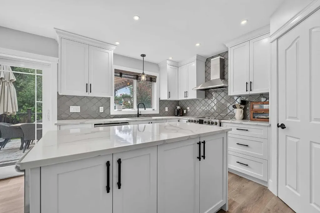 82 Douglasview Circle SE Calgary AB T2Z 2P5