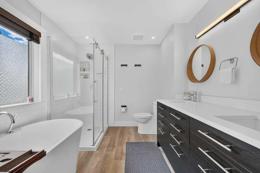 82 Douglasview Circle SE Calgary AB T2Z 2P5