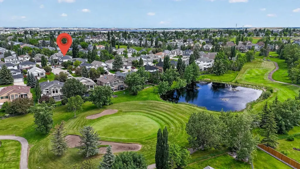 82 Douglasview Circle SE Calgary AB T2Z 2P5