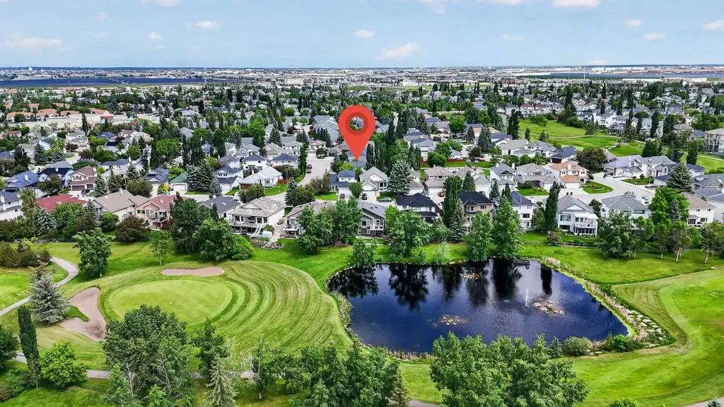 82 Douglasview Circle SE Calgary AB T2Z 2P5