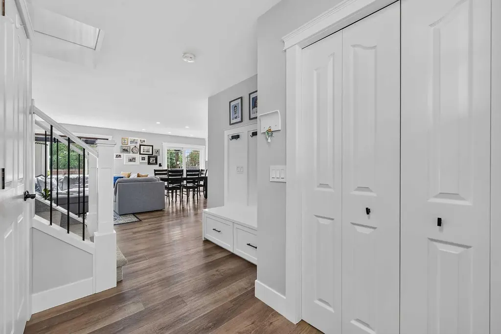 82 Douglasview Circle SE Calgary AB T2Z 2P5