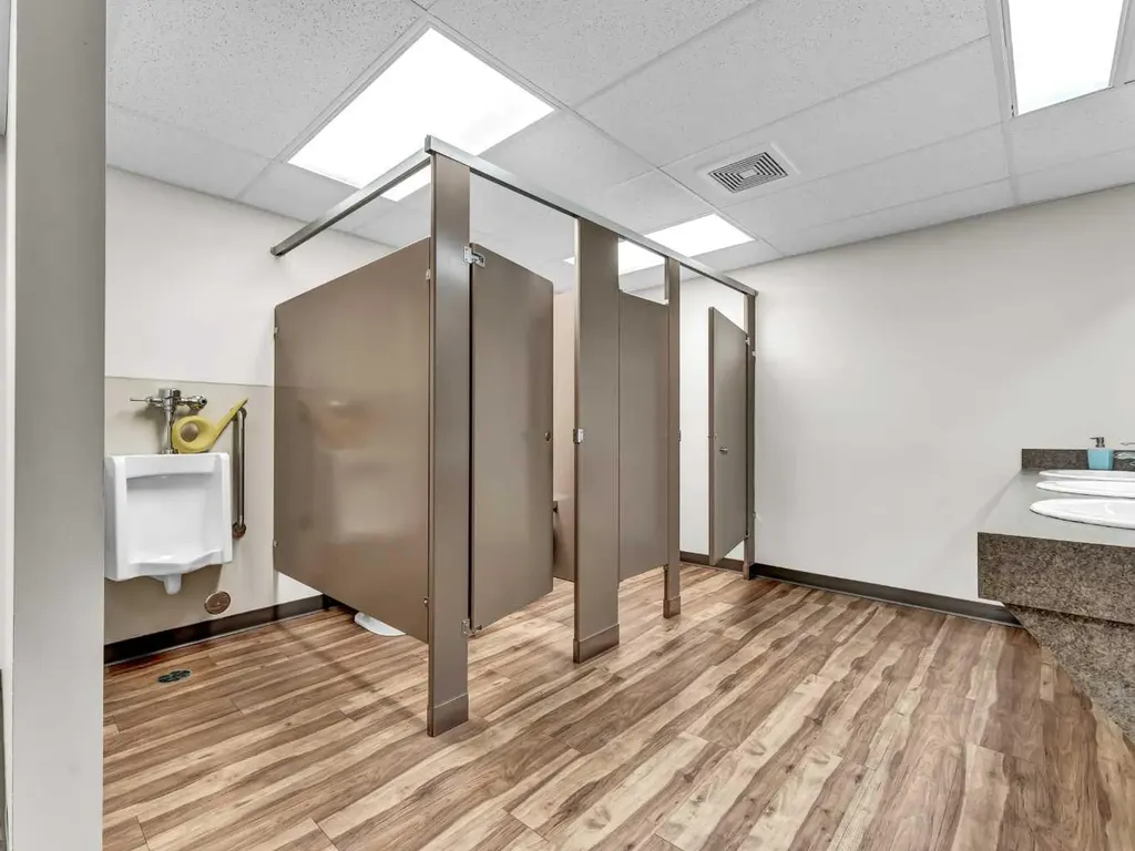 645 3 Street SE Medicine Hat AB T1A 0H4