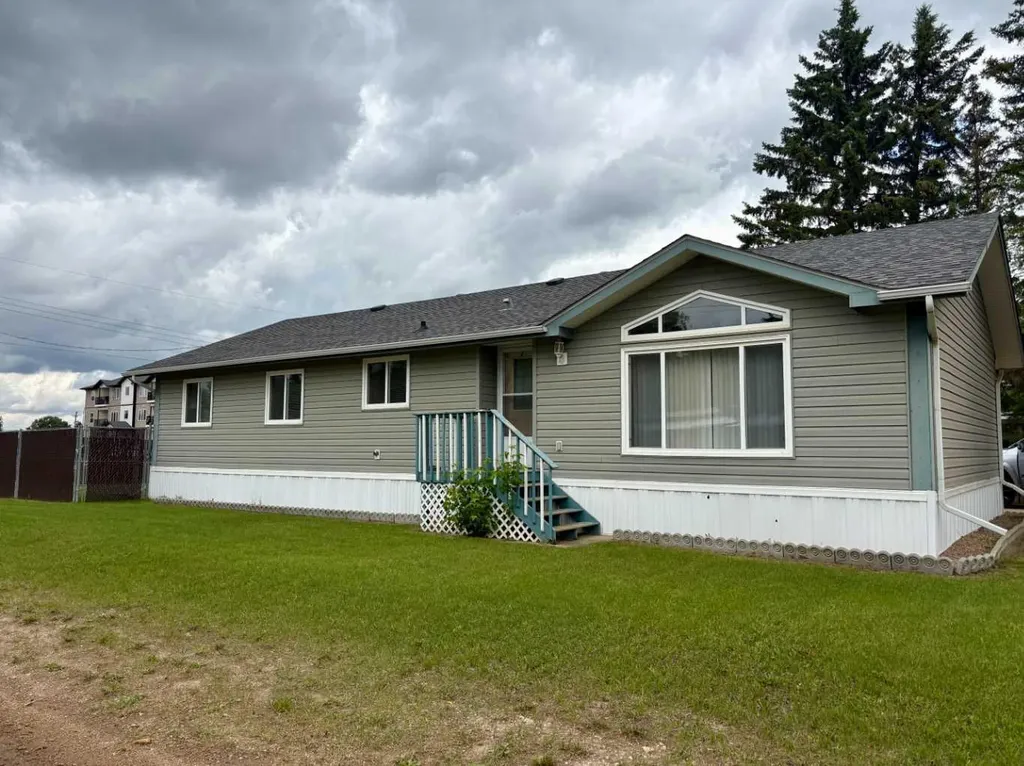 5014 45 Avenue Vermilion AB T9X 1Y4