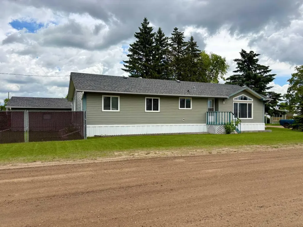 5014 45 Avenue Vermilion AB T9X 1Y4