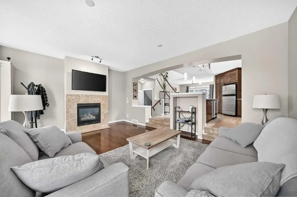 114 Auburn Bay Crescent SE Calgary AB T3M 0E3