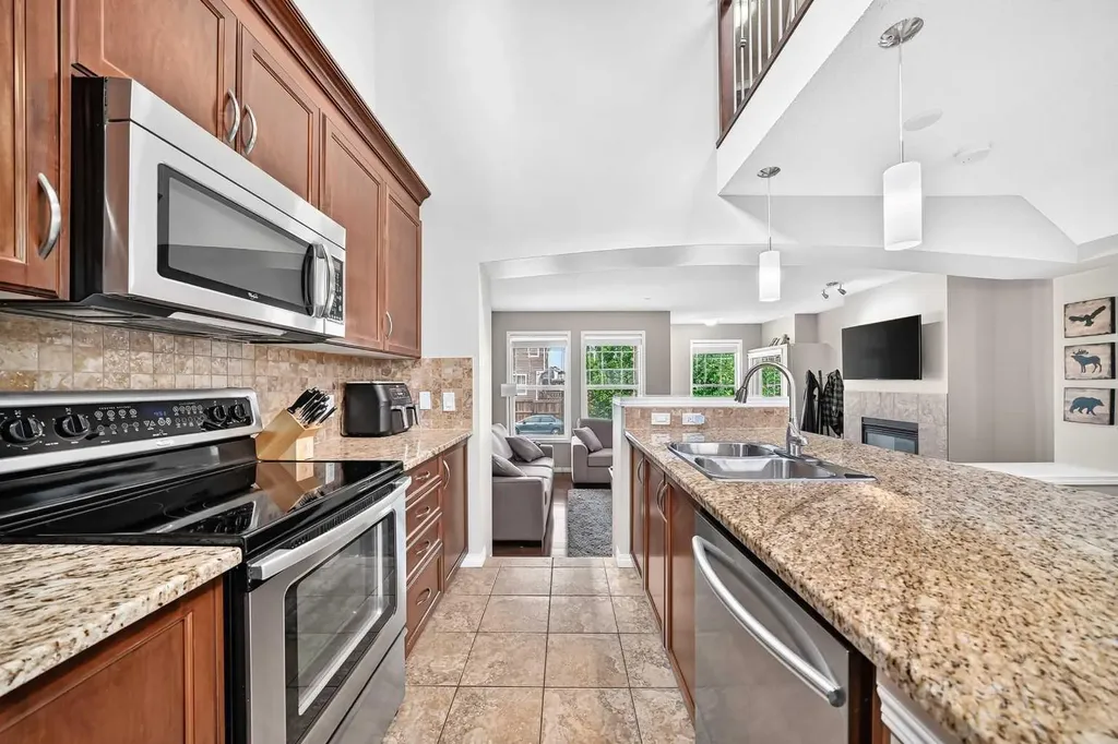 114 Auburn Bay Crescent SE Calgary AB T3M 0E3