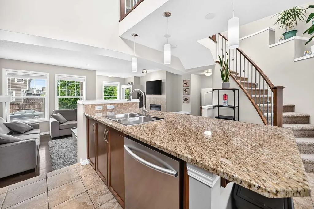 114 Auburn Bay Crescent SE Calgary AB T3M 0E3