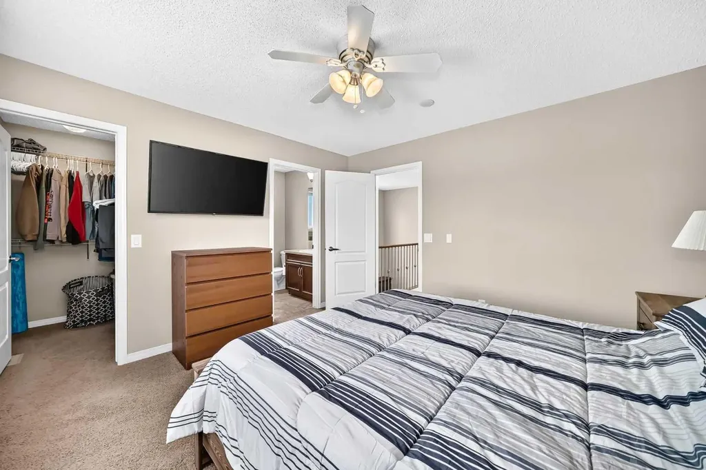 114 Auburn Bay Crescent SE Calgary AB T3M 0E3