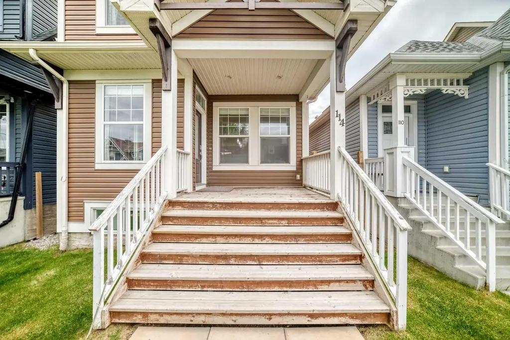 114 Auburn Bay Crescent SE Calgary AB T3M 0E3