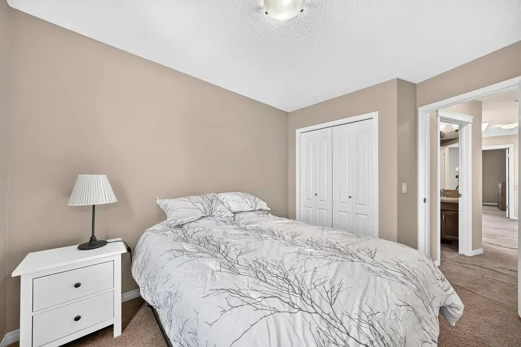 114 Auburn Bay Crescent SE Calgary AB T3M 0E3