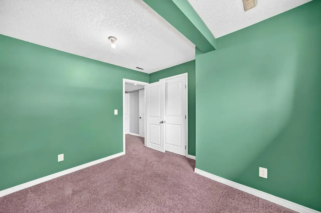 114 Auburn Bay Crescent SE Calgary AB T3M 0E3