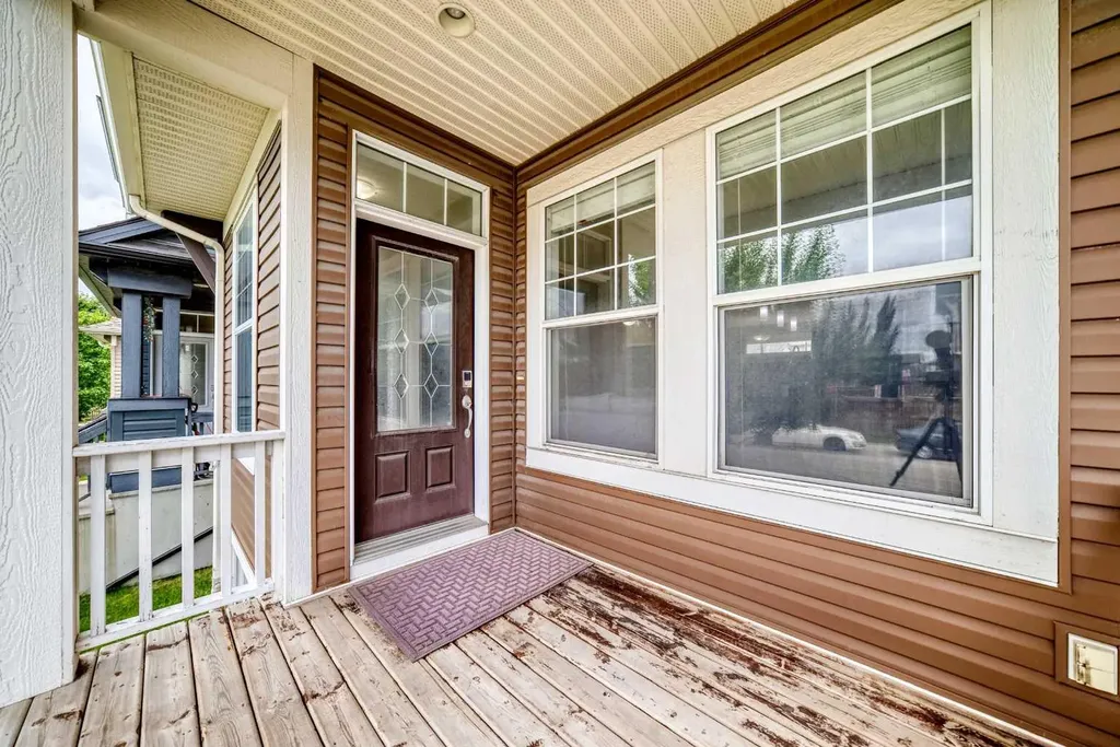 114 Auburn Bay Crescent SE Calgary AB T3M 0E3