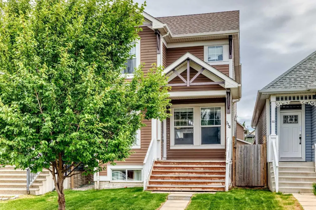 114 Auburn Bay Crescent SE Calgary AB T3M 0E3