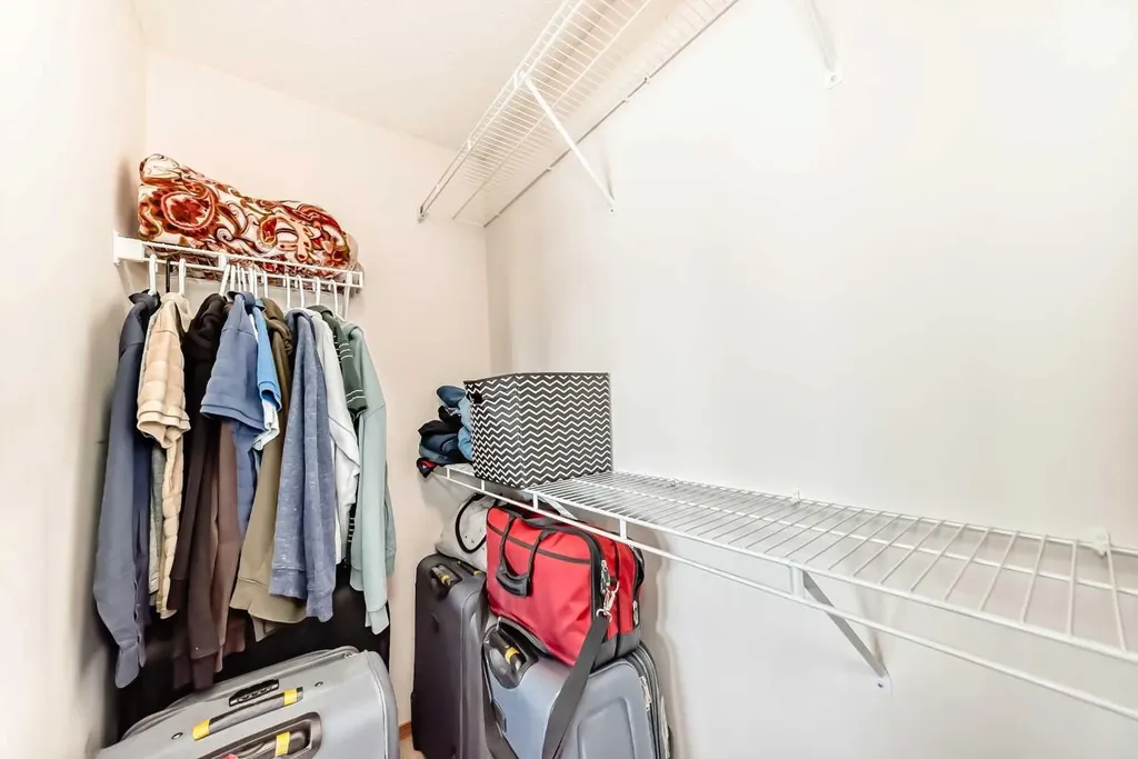 54 Coral Springs Court NE Calgary AB T3J 3W9