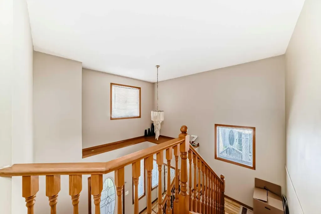 54 Coral Springs Court NE Calgary AB T3J 3W9