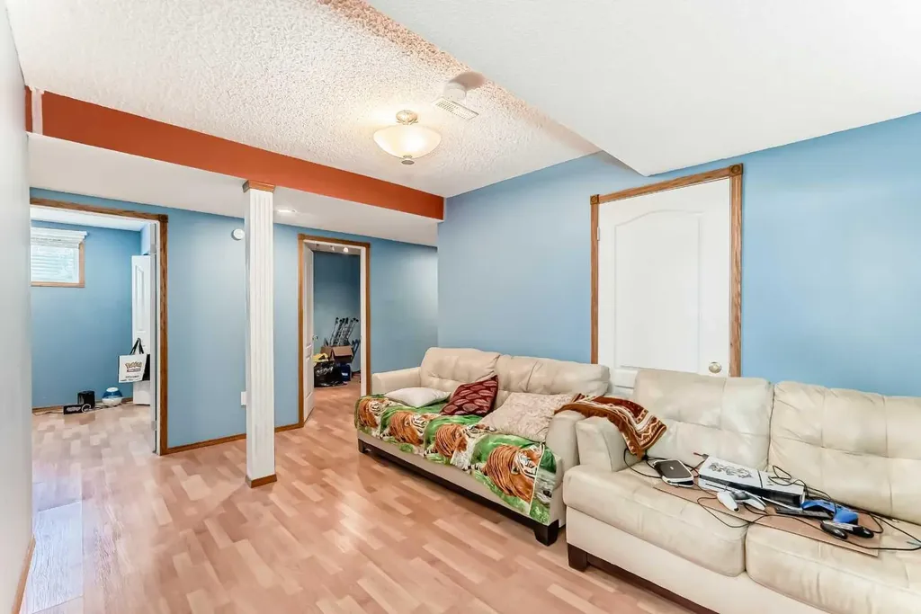 54 Coral Springs Court NE Calgary AB T3J 3W9